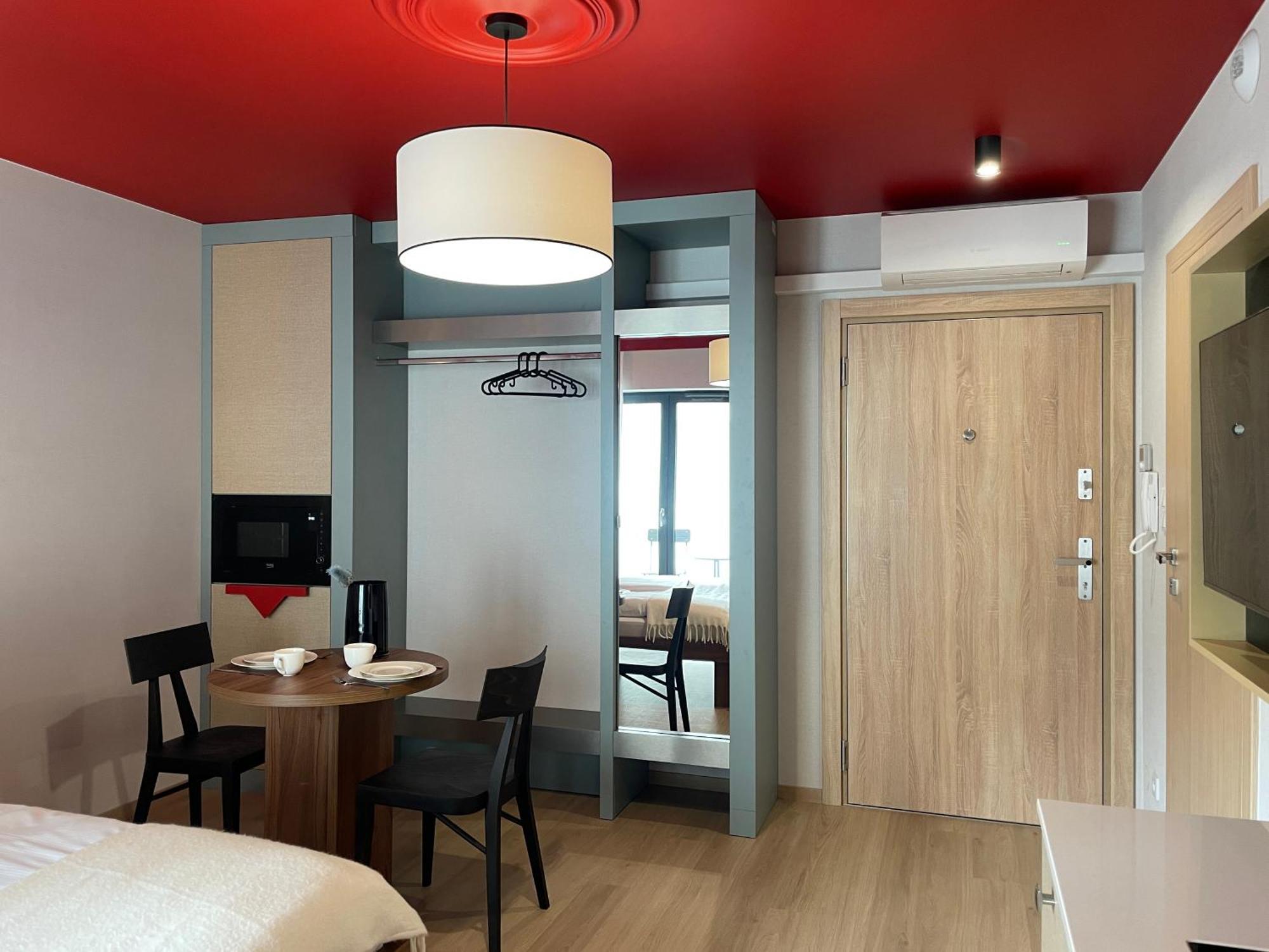 Ironique Apartment