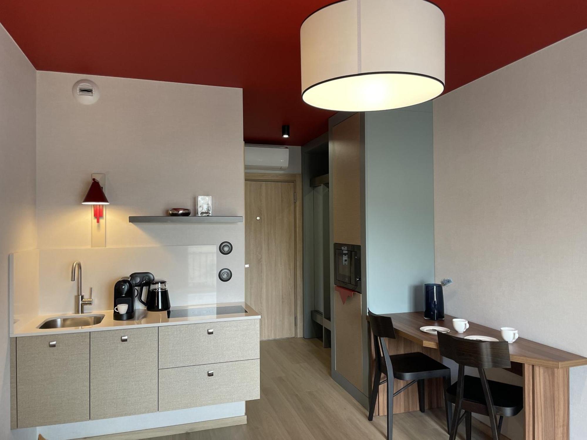Ironique Apartment